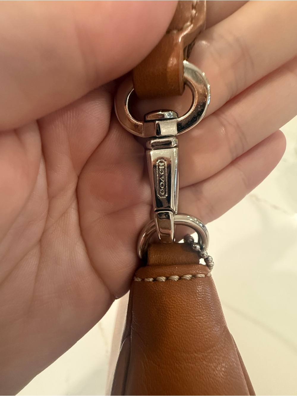 Vintage Coach Hamptons Demi Mini #7785 British Tan Leather Y2K Shoulder Bag - Picture 3 of 7